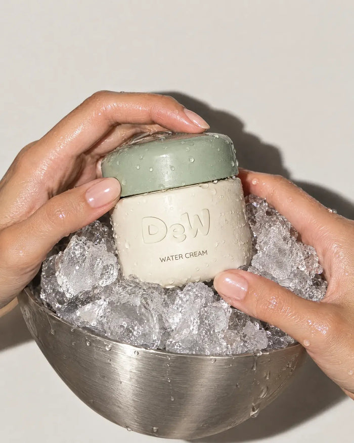 Water Cream in crushed ice